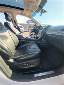 2016 Ford Edge Titanium   - Photo 11 - Topeka, KS 66608