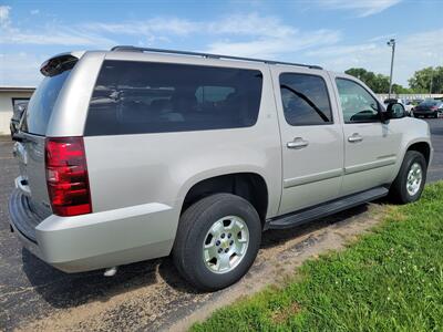 2008 Chevrolet Suburban LT   - Photo 5 - Topeka, KS 66608