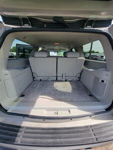 2008 Chevrolet Suburban LT   - Photo 13 - Topeka, KS 66608