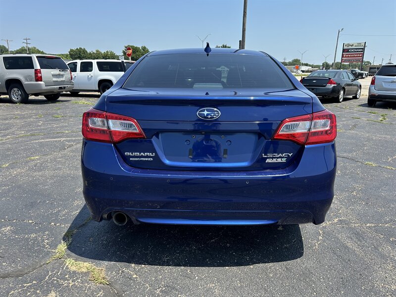 2017 Subaru Legacy 2.5i Sport - Photo 6 - Topeka, KS 66608