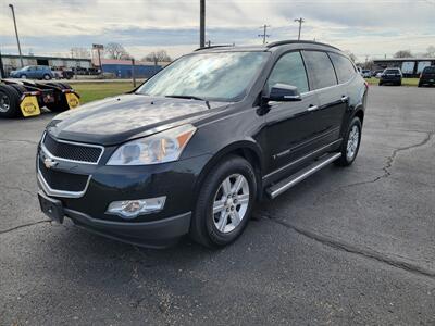 2009 Chevrolet Traverse LT - Photo 1 - Topeka, KS 66608
