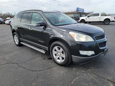2009 Chevrolet Traverse LT - Photo 3 - Topeka, KS 66608