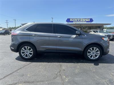2021 Ford Edge Titanium   - Photo 4 - Topeka, KS 66608