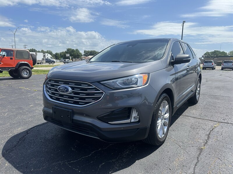 2021 Ford Edge Titanium  