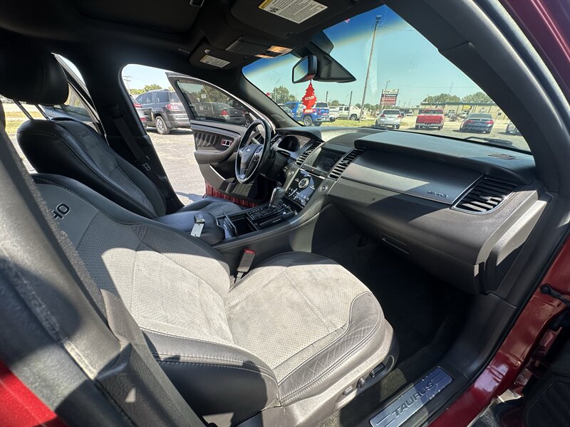 2014 Ford Taurus SHO - Photo 13 - Topeka, KS 66608