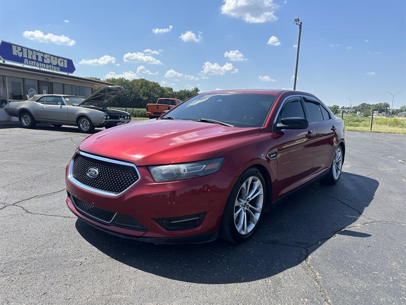 2014 Ford Taurus SHO   - Photo 1 - Topeka, KS 66608