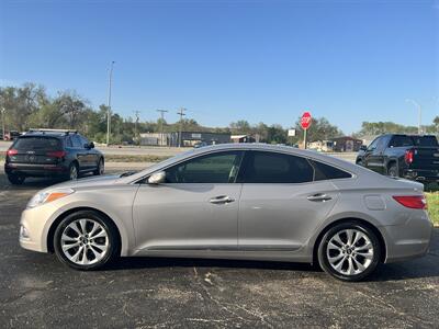2013 Hyundai Azera   - Photo 2 - Topeka, KS 66608