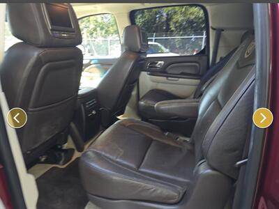 2010 Cadillac Escalade ESV Platinum Edition   - Photo 8 - Topeka, KS 66608