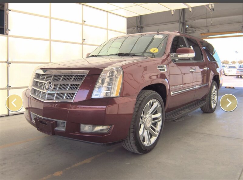 2010 Cadillac Escalade ESV Platinum Edition   - Photo 1 - Topeka, KS 66608
