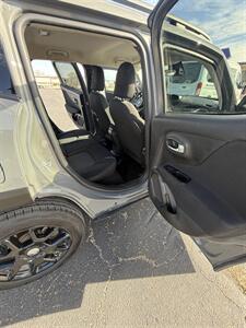 2019 Jeep Renegade Sport   - Photo 11 - Topeka, KS 66608