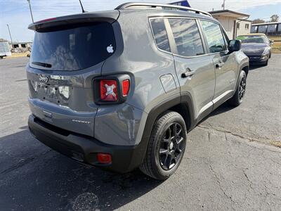 2019 Jeep Renegade Sport   - Photo 3 - Topeka, KS 66608