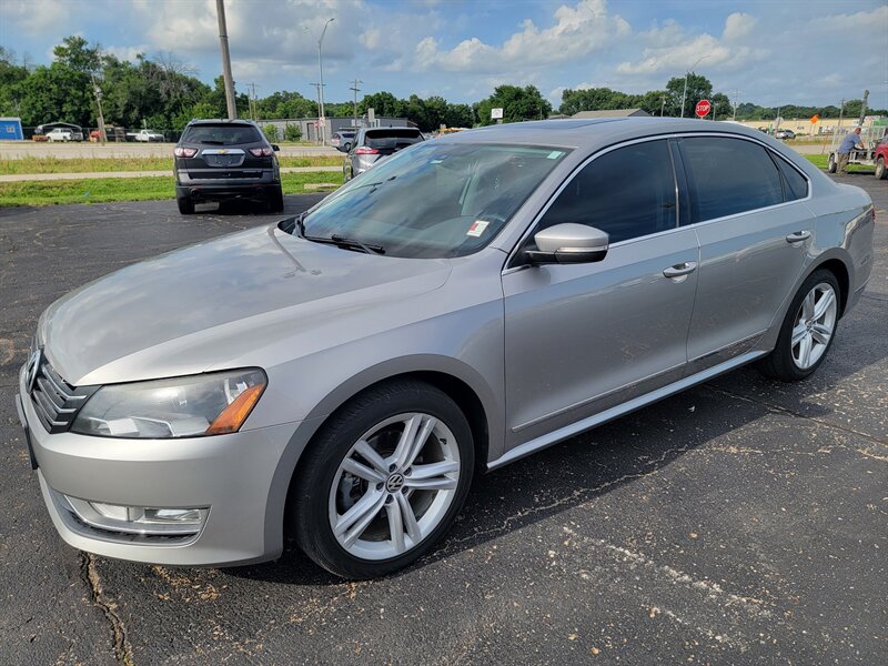 2014 Volkswagen Passat 2.0L SEL Premium TDI's photo