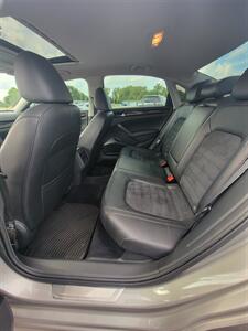 2014 Volkswagen Passat 2.0L TDI SEL Premium   - Photo 10 - Topeka, KS 66608