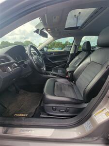 2014 Volkswagen Passat 2.0L TDI SEL Premium   - Photo 8 - Topeka, KS 66608