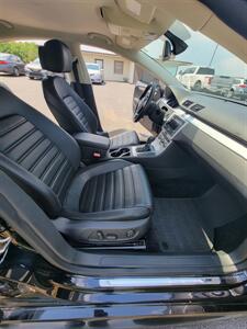 2013 Volkswagen CC R-Line PZEV   - Photo 10 - Topeka, KS 66608