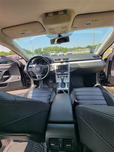 2013 Volkswagen CC R-Line PZEV   - Photo 11 - Topeka, KS 66608