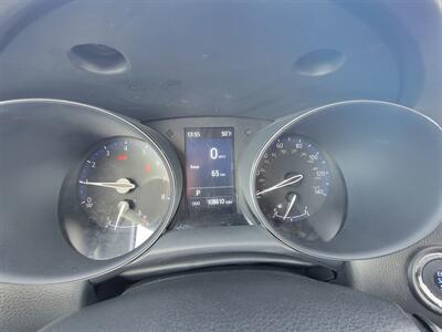 2022 Toyota C-HR XLE - Photo 20 - Topeka, KS 66608