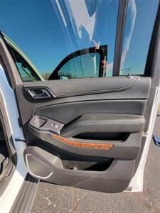 2016 Chevrolet Suburban LTZ   - Photo 11 - Topeka, KS 66608