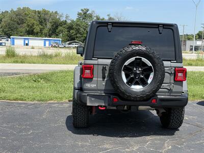 2020 Jeep Wrangler Unlimited Rubicon   - Photo 4 - Topeka, KS 66608