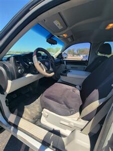 2011 Chevrolet Silverado 1500 LT   - Photo 8 - Topeka, KS 66608