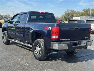 2010 GMC Sierra 2500HD SLE - Photo 7 - Topeka, KS 66608