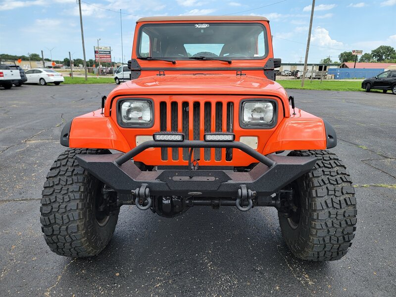 1987 Jeep Wrangler Laredo - Photo 2 - Topeka, KS 66608