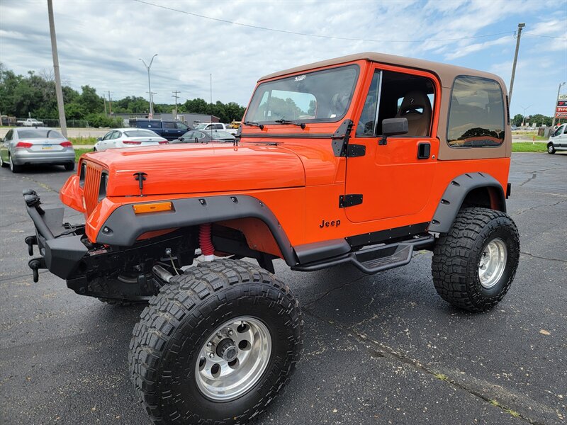 1987 Jeep Wrangler Laredo   - Photo 1 - Topeka, KS 66608