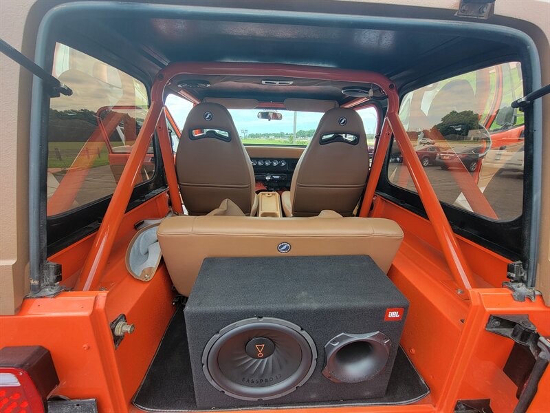 1987 Jeep Wrangler Laredo - Photo 12 - Topeka, KS 66608