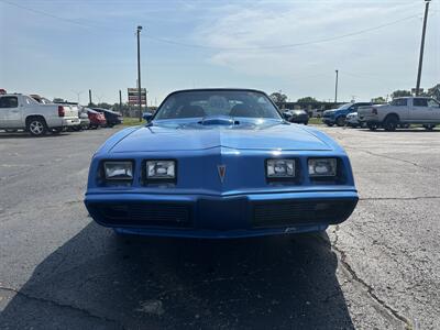 1981 Pontiac Firebird Trans Am   - Photo 2 - Topeka, KS 66608