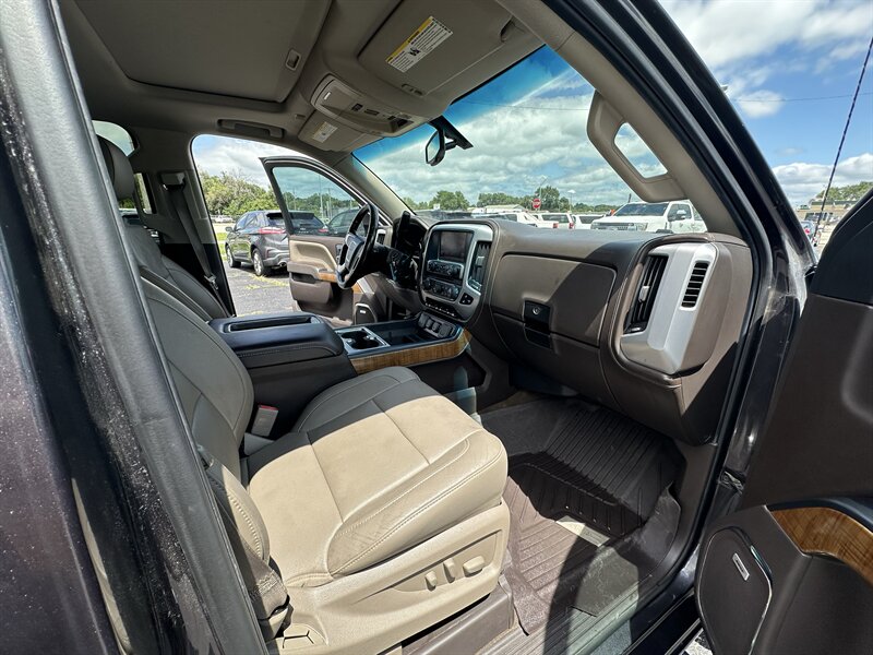 2015 GMC Sierra 1500 SLT - Photo 14 - Topeka, KS 66608