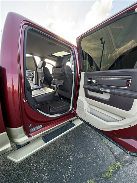 2015 RAM 1500 Laramie Longhorn - Photo 7 - Topeka, KS 66608
