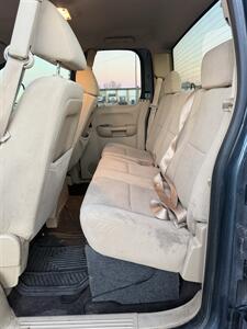 2008 Chevrolet Silverado 2500HD LT1   - Photo 10 - Topeka, KS 66608