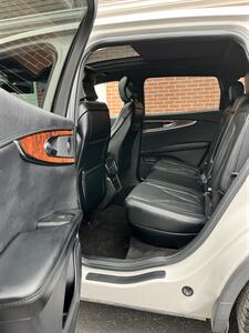 2019 Lincoln Nautilus Reserve   - Photo 10 - Topeka, KS 66608