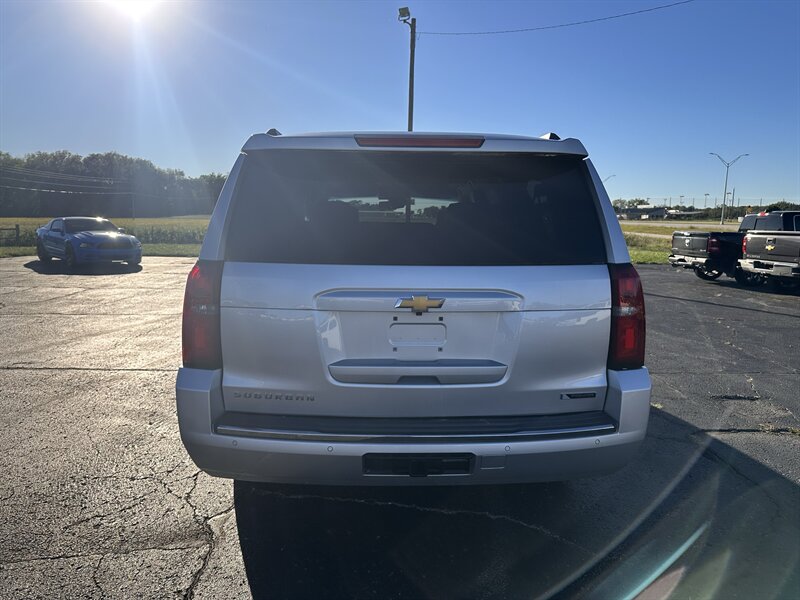 2017 Chevrolet Suburban Premier - Photo 6 - Topeka, KS 66608