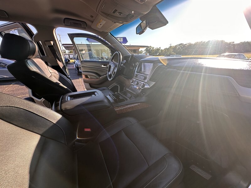 2017 Chevrolet Suburban Premier - Photo 14 - Topeka, KS 66608