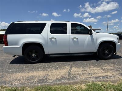 2014 Chevrolet Suburban LT   - Photo 6 - Topeka, KS 66608