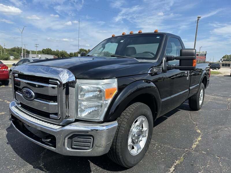 2012 Ford F-250 Super Duty XL   - Photo 1 - Topeka, KS 66608