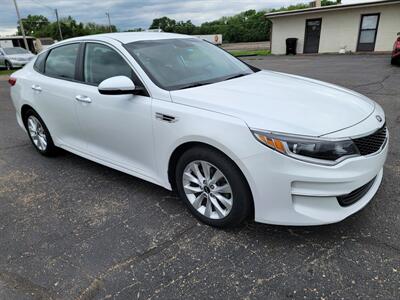 2017 Kia Optima LX   - Photo 3 - Topeka, KS 66608