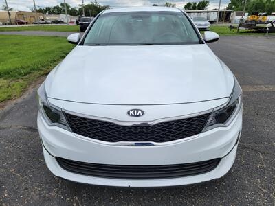 2017 Kia Optima LX   - Photo 2 - Topeka, KS 66608
