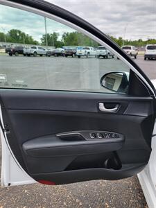 2017 Kia Optima LX   - Photo 9 - Topeka, KS 66608
