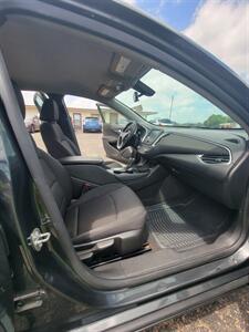 2016 Chevrolet Malibu LT   - Photo 11 - Topeka, KS 66608