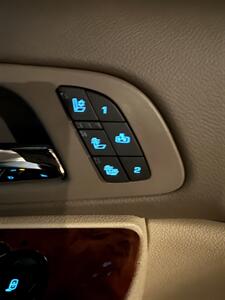 2012 Chevrolet Tahoe LTZ   - Photo 11 - Topeka, KS 66608