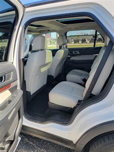 2017 Ford Explorer Platinum - Photo 10 - Topeka, KS 66608