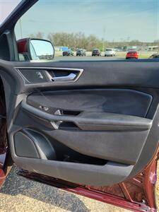 2020 Ford Edge SEL   - Photo 16 - Topeka, KS 66608