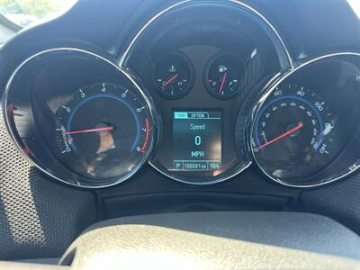 2013 Chevrolet Cruze 2LT Auto   - Photo 10 - Topeka, KS 66608