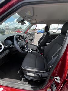 2024 Hyundai VENUE Limited - Photo 7 - Topeka, KS 66608