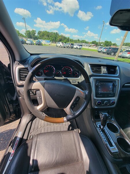 2013 GMC Acadia Denali - Photo 24 - Topeka, KS 66608