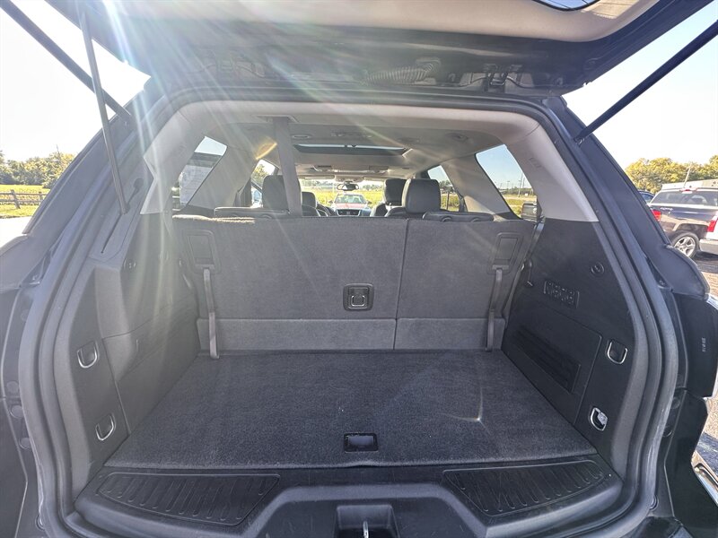 2013 GMC Acadia Denali - Photo 12