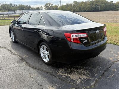 2012 Toyota Camry SE - Photo 2 - Topeka, KS 66608