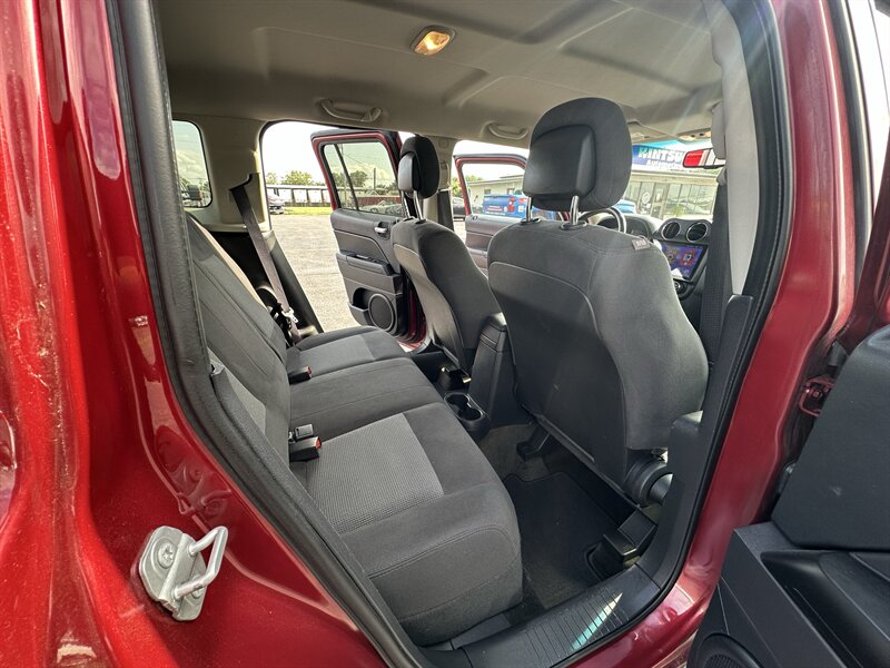2016 Jeep Patriot Latitude - Photo 12 - Topeka, KS 66608